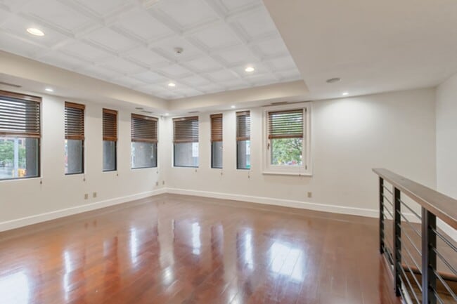 115 E Jefferson St Unit Apartment