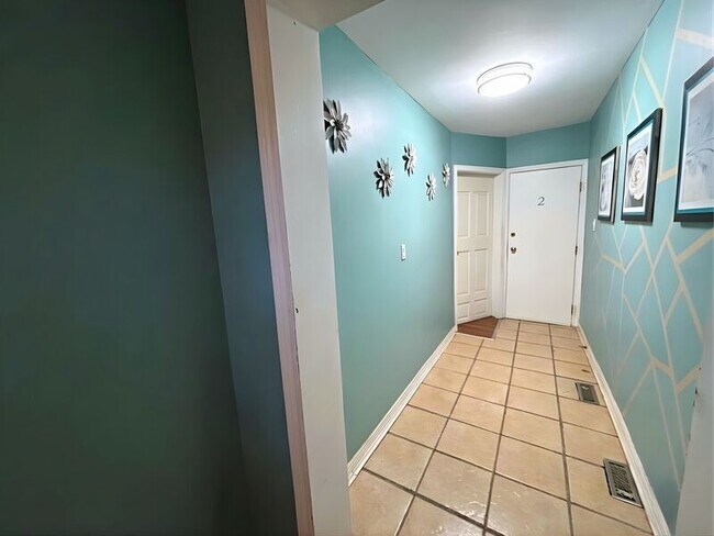 Photo - 44 Spring St Unit 1