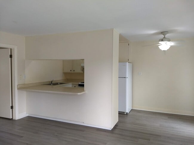 Building Photo - 4804 Del Amo Blvd