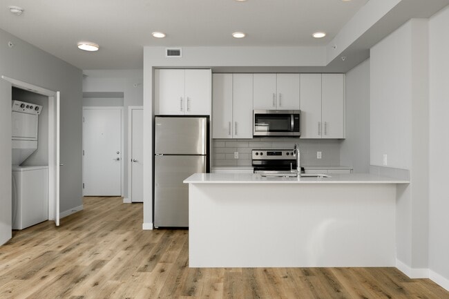 Building Photo - Lavida - Building B Unit 501-D