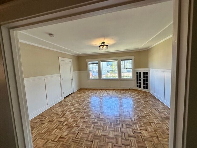 Photo - 780 61st St Unit Apt 780