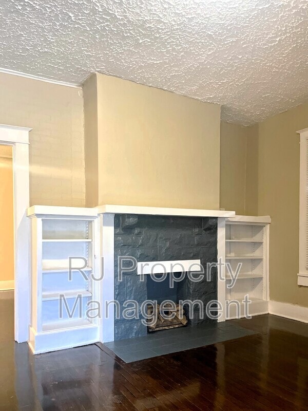 Photo - 1267 Englewood St