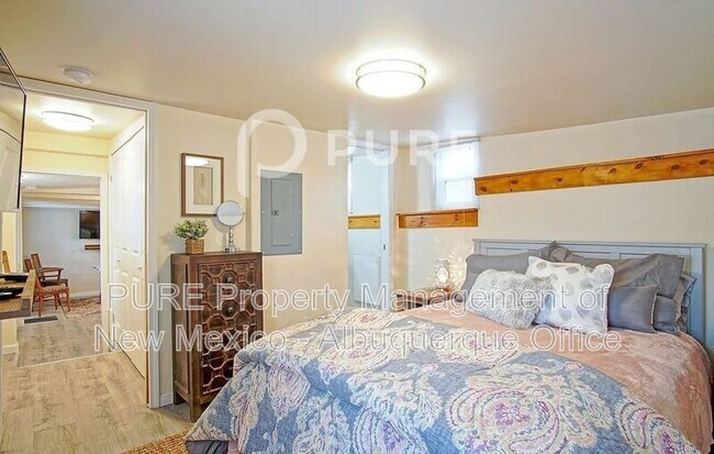 Photo - 404 Dartmouth Dr NE Unit #2