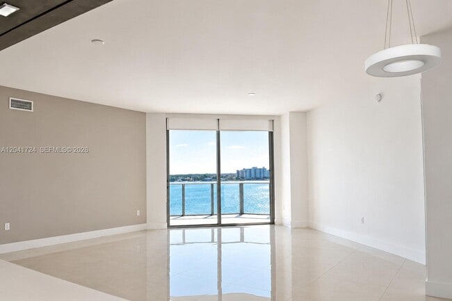 Photo - 17301 Biscayne Blvd Unit 1407