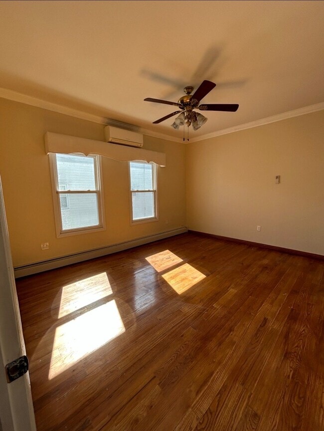 Photo - 1172 E 37th St Unidad Apt # 2