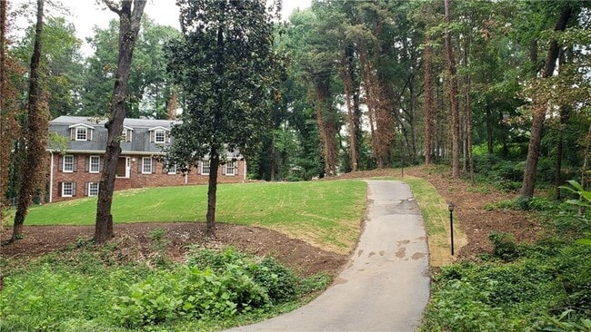 Photo - 2134 Masonwood Cir SW