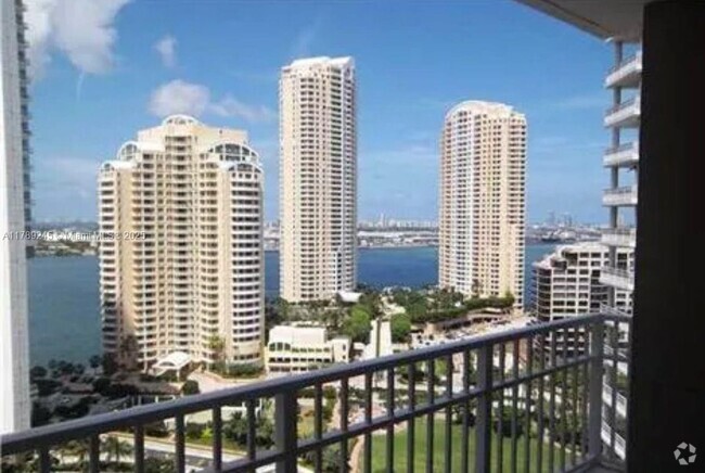 Building Photo - 701 Brickell Key Blvd Unit 2205 Rental