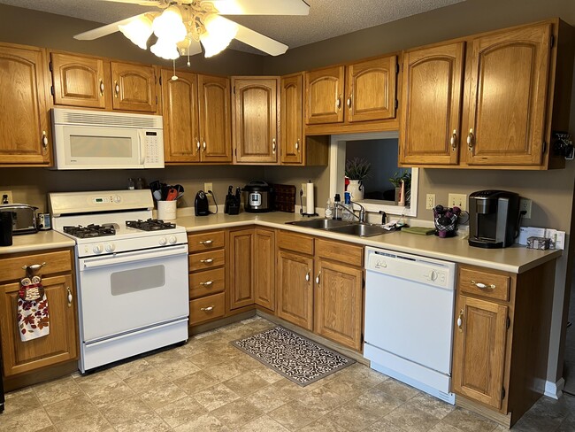 Photo - 209 Radford Dr