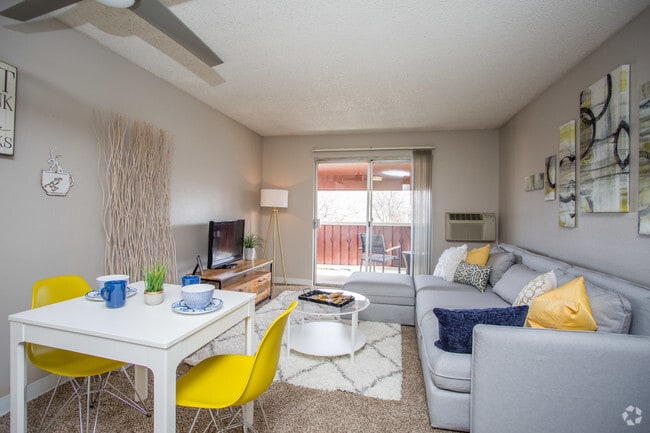 Interior Photo - Florida Station Rental