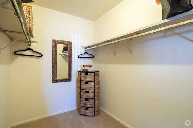2BR, 1BA - 900 SF Model