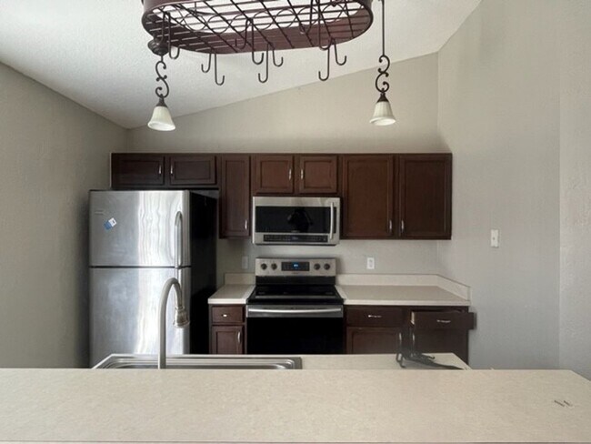 Photo - 3 Bedroom House with Large Back Yard