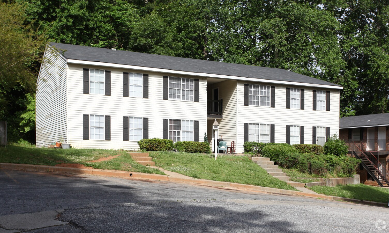 Photo - Lilburn Village Apartments