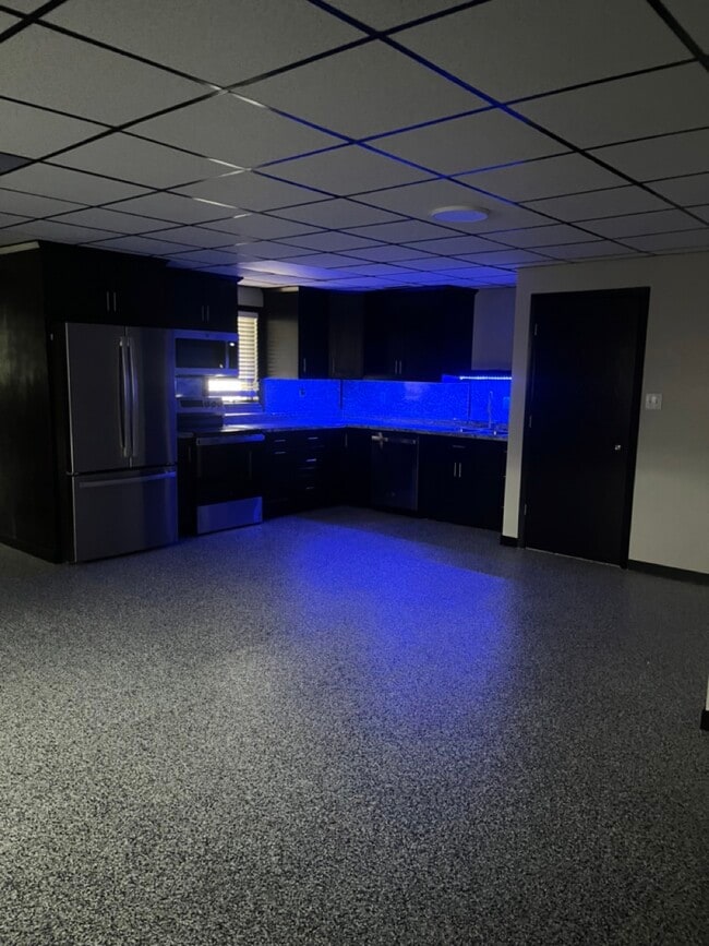 Photo - 809 County Rd 2 S