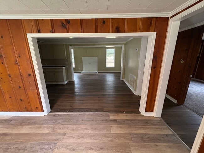 Photo - 3 Bedroom House Available for Rent