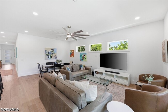 Building Photo - 1232 Royal Palm Dr