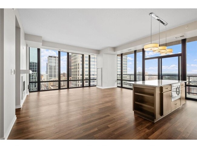 Building Photo - 497 S Marquette Ave Unit 2307