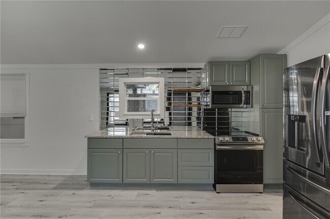 3685 Fir Dr
