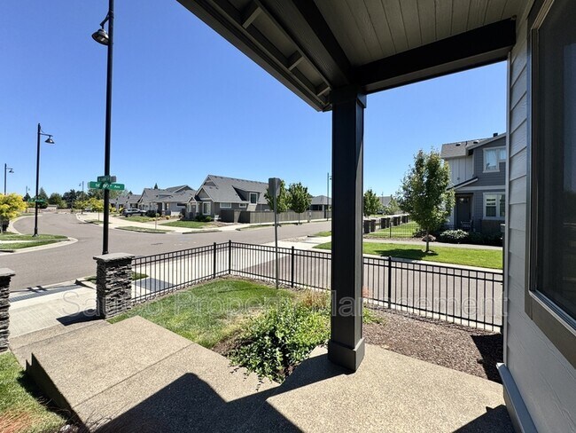 Photo - 5575 SE 80th Ave Townhome