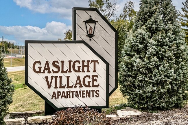 Photo - Spacious and updated 2 bed 1.5 bath! Unit 05