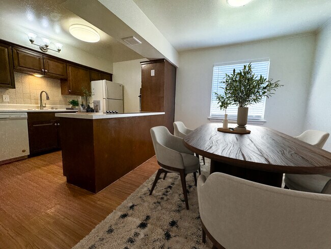 Photo - Hoff Gardens