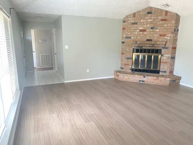 Photo - MAKE THE SMART MOVE TO SOMMERALL