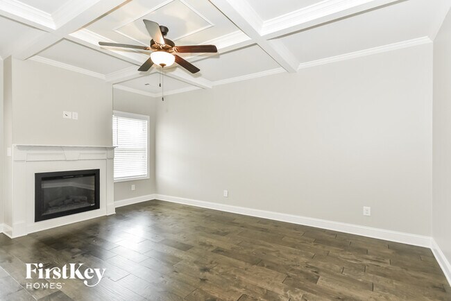 Photo - 2933 Cason Ln