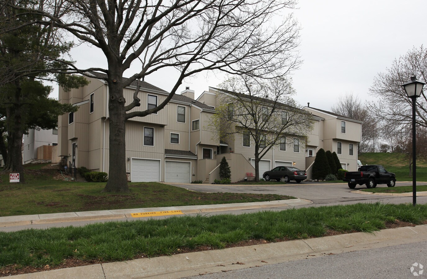 Photo - Villages of Overland Park Apartments