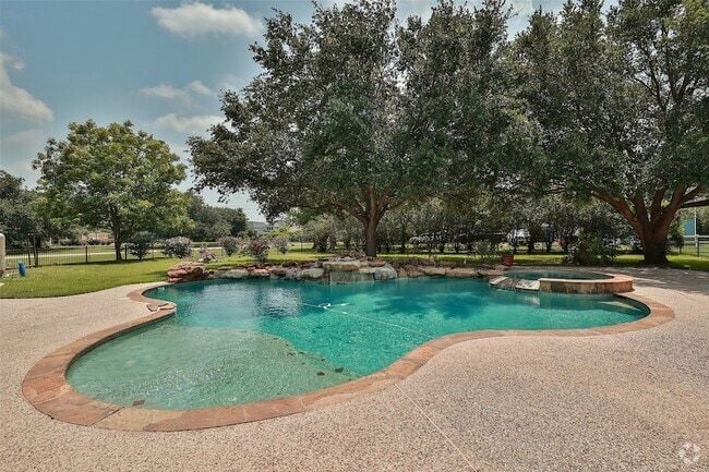 Building Photo - 19907 Stone Lake Cir Rental