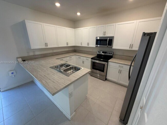 Photo - 21001 NE 8th Ave