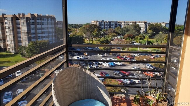 Photo - 1400 St Charles Pl Unit 713