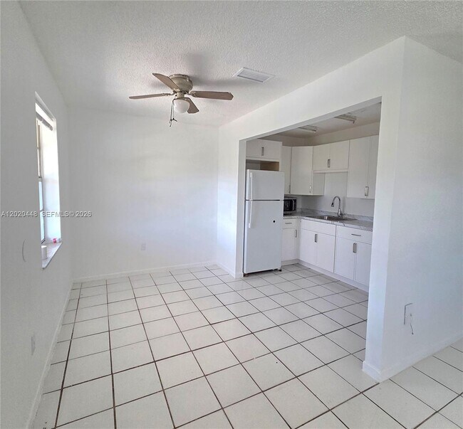 Photo - 4030 SW 61st Ave Unidad 6