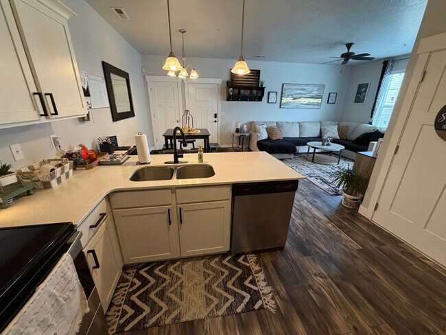 Photo - Beautiful 3-Bedroom Condo in Herriman! (Dog-Friendly)