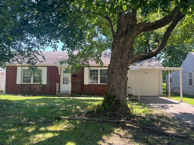 Building Photo - Sit Back, Relax. Your New home Awaits.