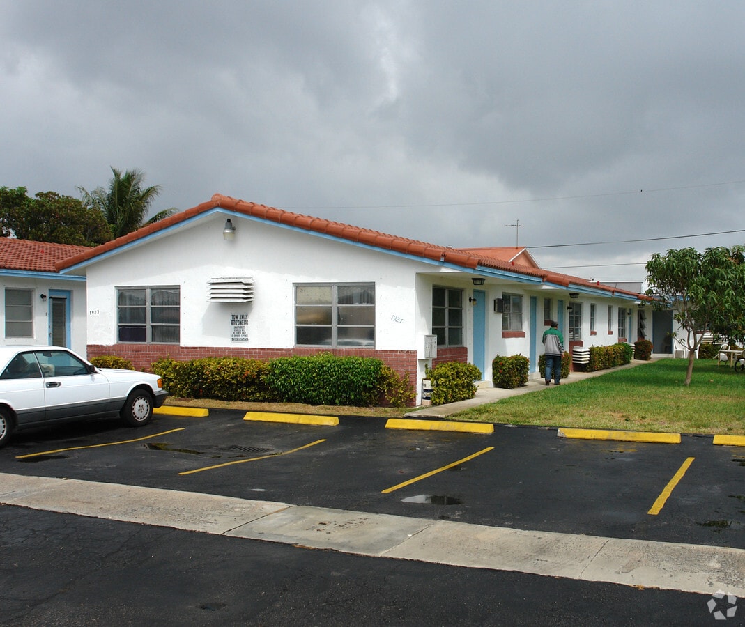Photo - Dan's Apartments