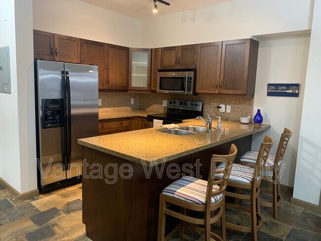 Photo - 654-654 Cook Rd