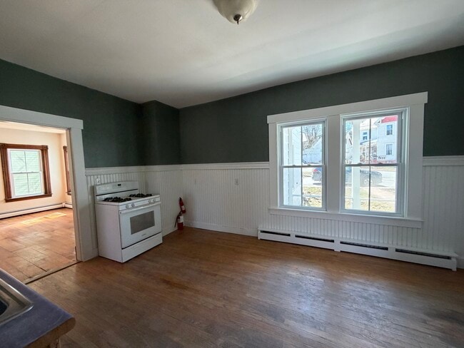 Photo - 110 Estey St Unit 1