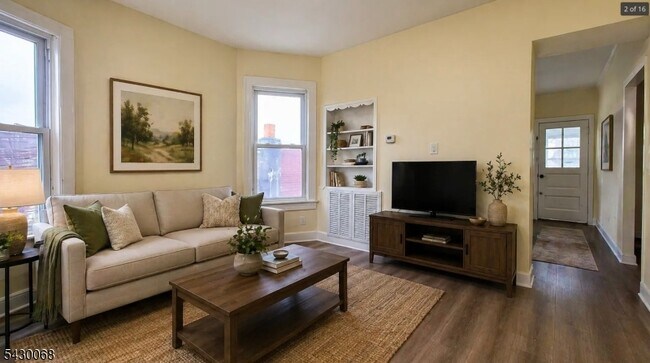 Photo - 173 Belleville Ave Unidad 2