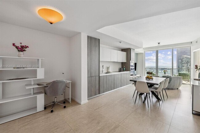 Photo - 2900 NE 7th Ave Unit 4208