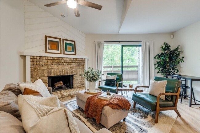 Photo - Stunning Newly Renovated Condo by Love Field Unit 5P