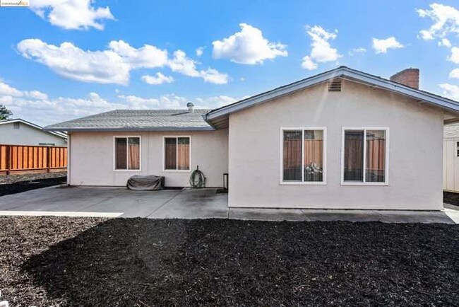 Photo - 38 Asbury Ct