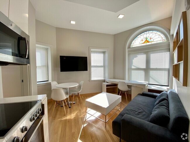 Unit 15 - 115 Mt Auburn (Fully Furnished) Rental