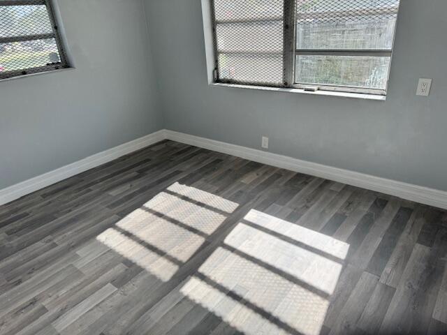1015 Avenue I