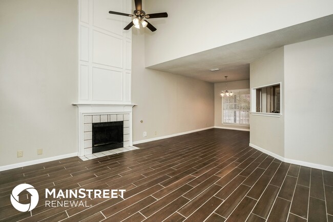 Photo - 8643 Silent Oaks