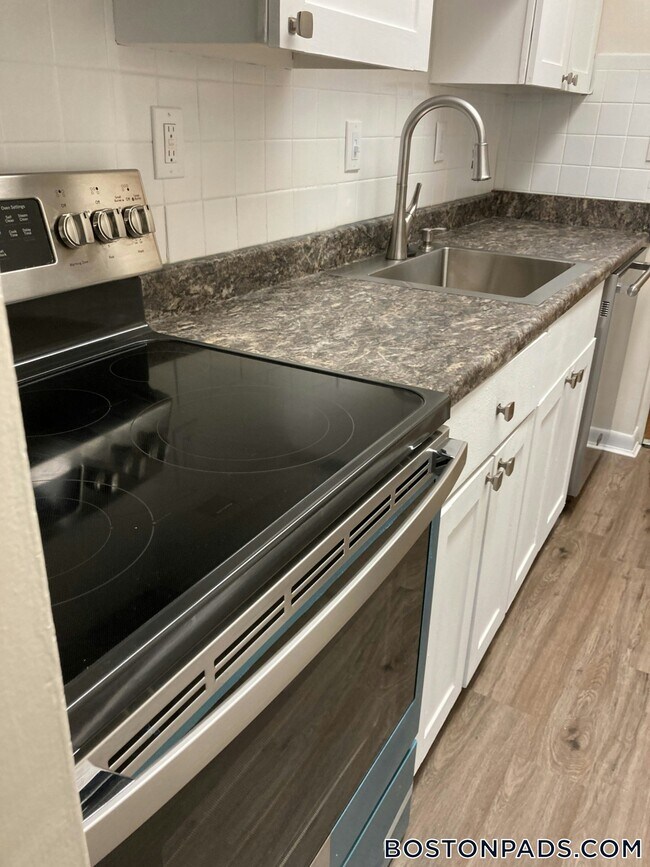 Photo - 28 Faxon St Unidad 4