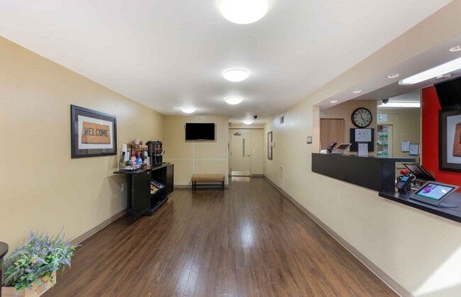 Furnished Studio-Raleigh - North Raleigh - Wake Towne Drive