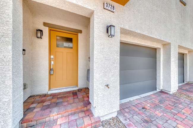 Photo - 3728 Enchanted Sky St