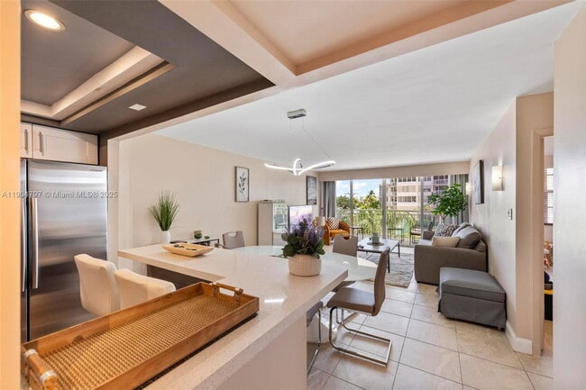 Building Photo - 18061 Biscayne Blvd Unit 303