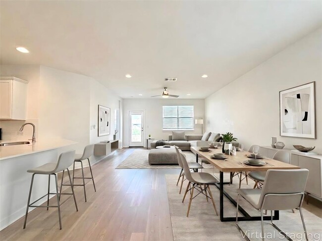 Photo - 8004 City Top Blvd