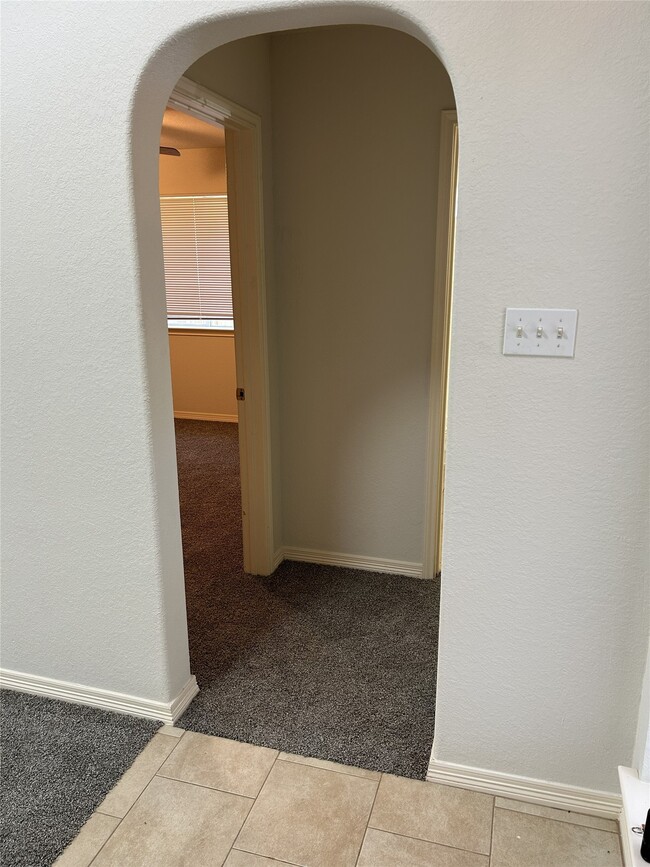 Photo - 1006 N Magnolia Dale Dr