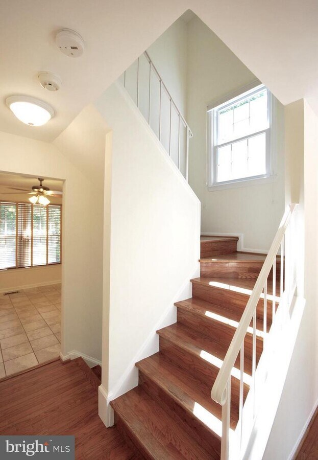 Photo - 10307 Friendship Ct